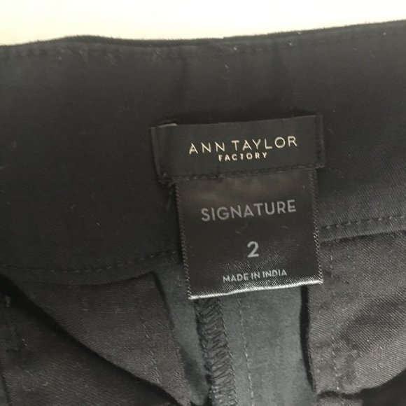 Ann Taylor Factory Signature Black Shorts Size 2 - Picture 5 of 5